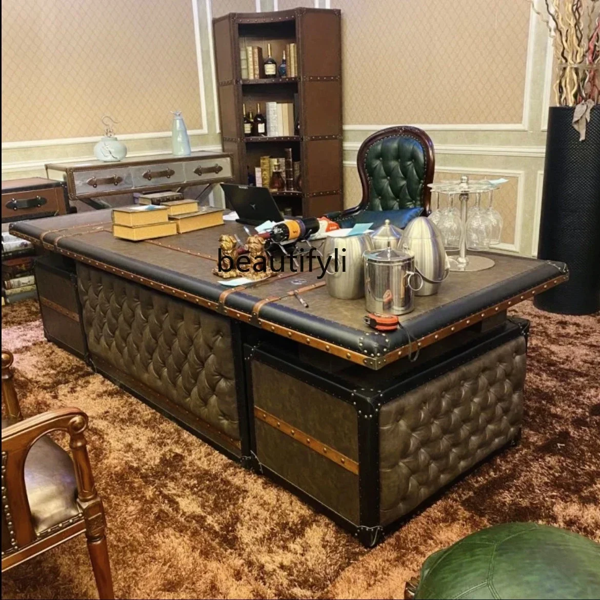 

American retro light luxury high-end atmosphere big class desk president boss table living room furniture