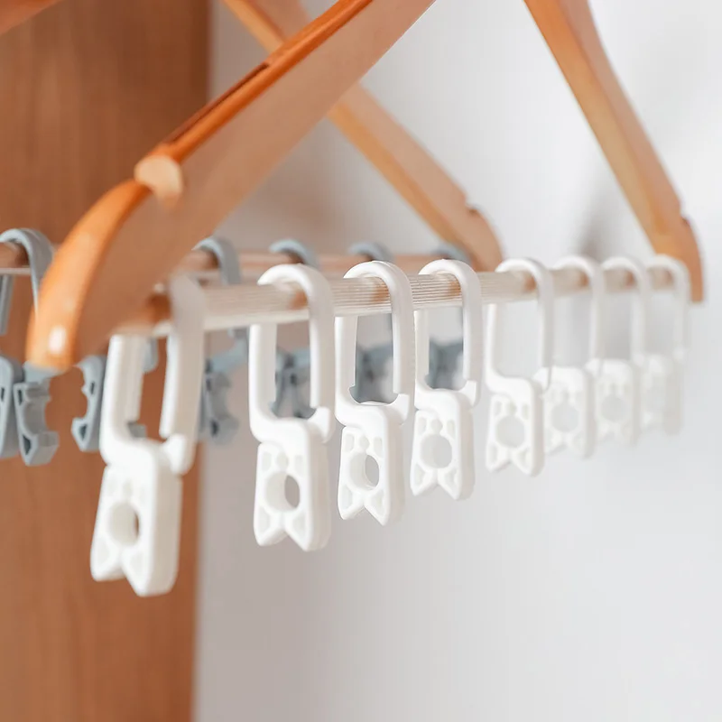 100pcs Plastic Clothes Pins Windproof Hanging Clips with Anti-slip Grip Pegs for Home Wardrobe Laundry Socks Hats Towels