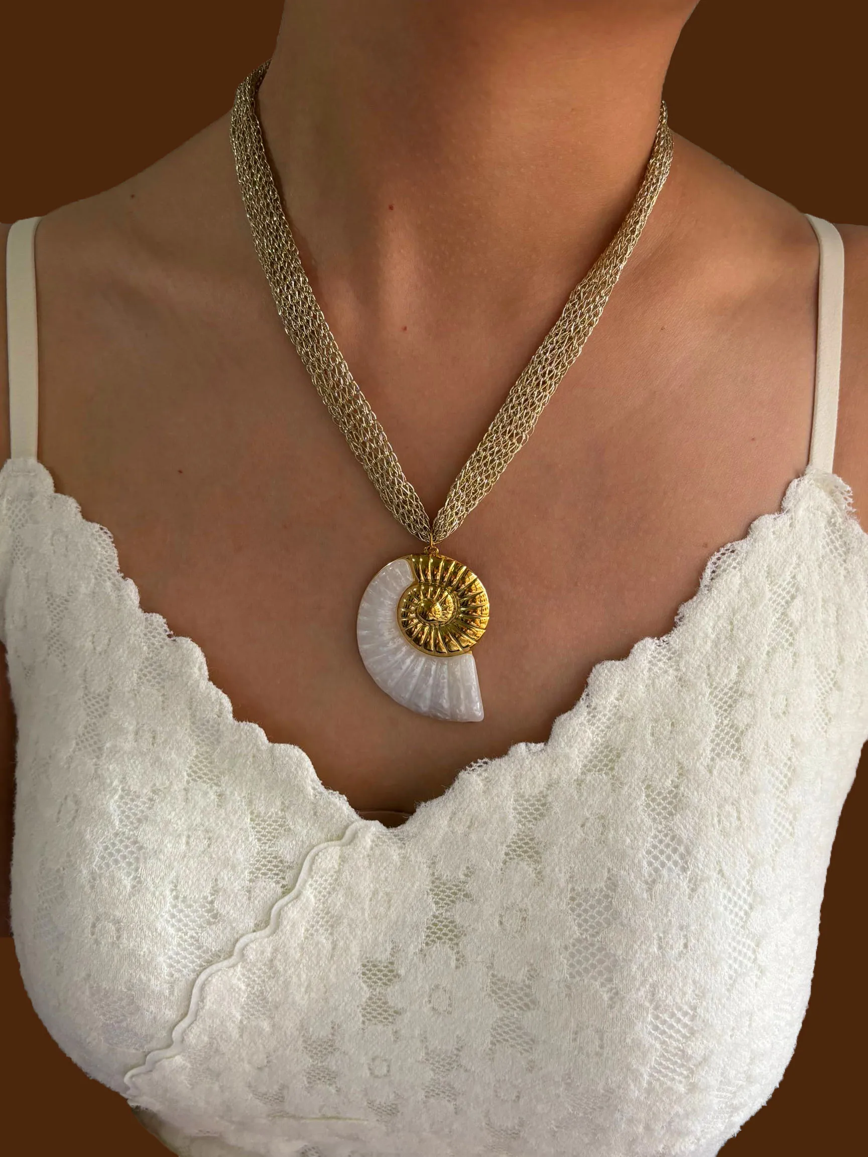 Peri'sbox Stainless Steel Exaggerated Ocean Pendant Necklace Women's Woven Wide Neck Chain Fashionable Texture Selling Jewelrys