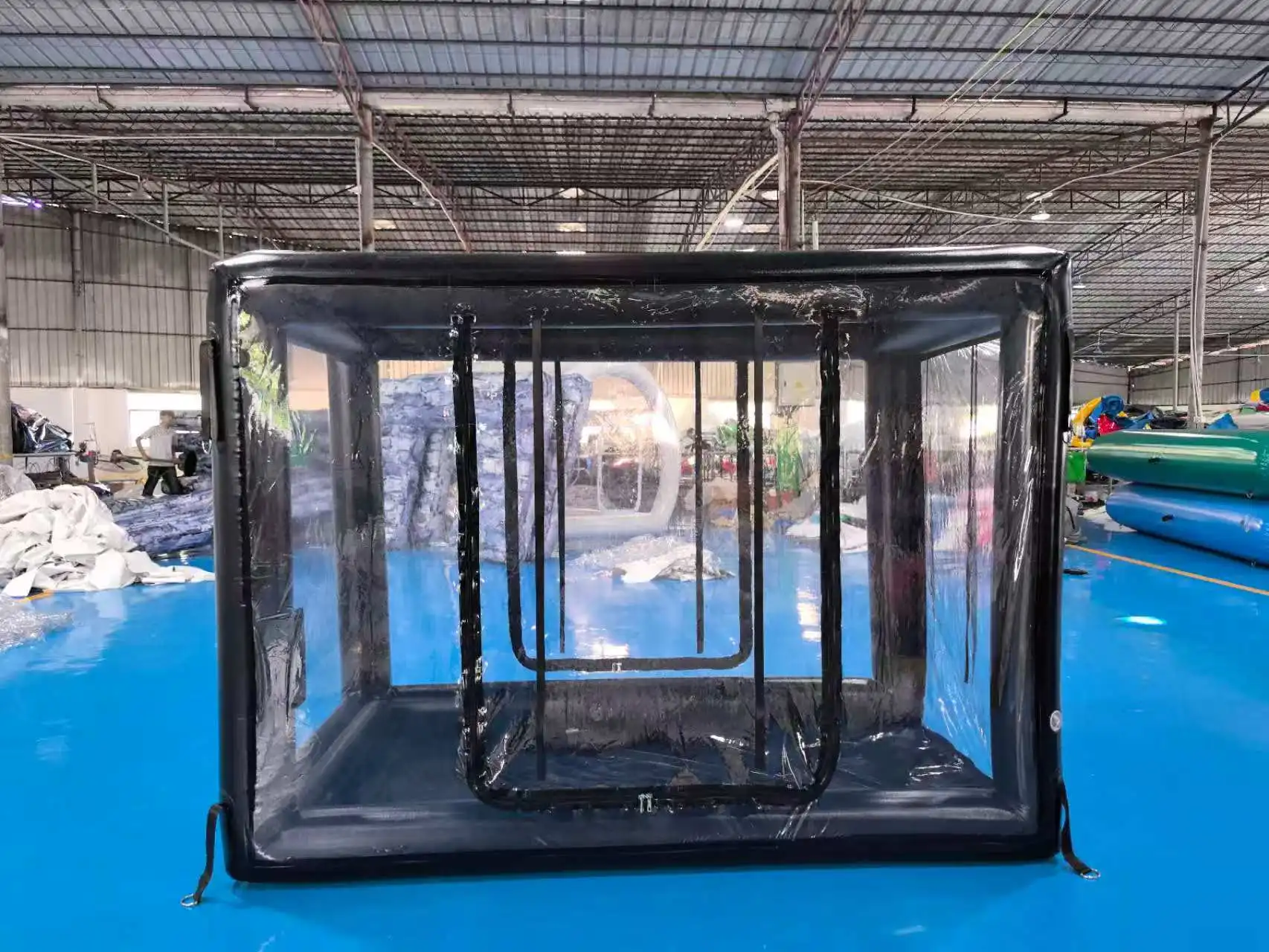 Luftdichte aufblasbare Autoabdeckungskapsel, tragbares Garagenzelt, 8,20 x 5,25 x 5,91 Fuß