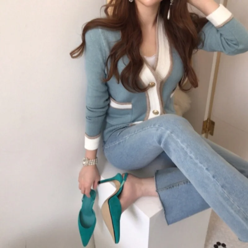 

South Koreachic2025Warly Autumn, новый стиль, элегантный цветной блокв, миниатюрный вязаный кардиган с воротником для женщин