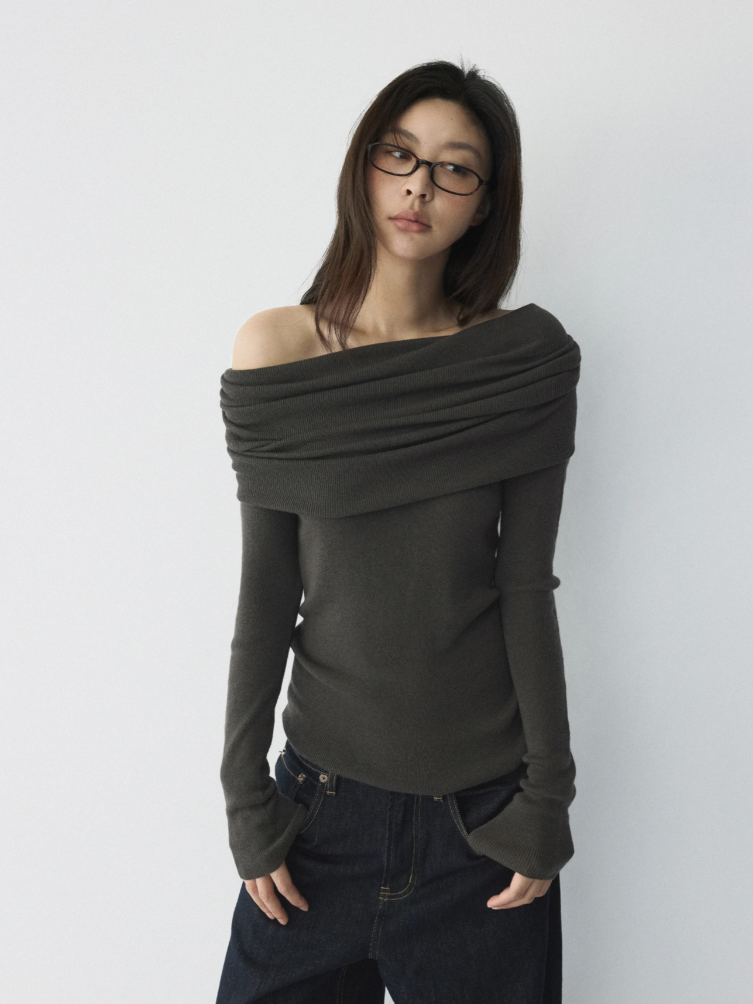 HaveRice Restaurant Grey Walnut Paper Man Shoulder Bared Soft Elastic Wool Knitted Sweater French Style Slim Fit Women's Fashion