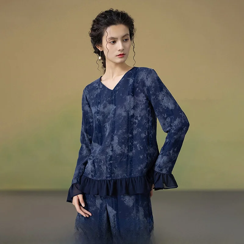 

Ele Floral Print Blouse Women's New Arrival Autumn 2025 a Life on the Left Vintage Patchwork Hemline Breathable Long Sve