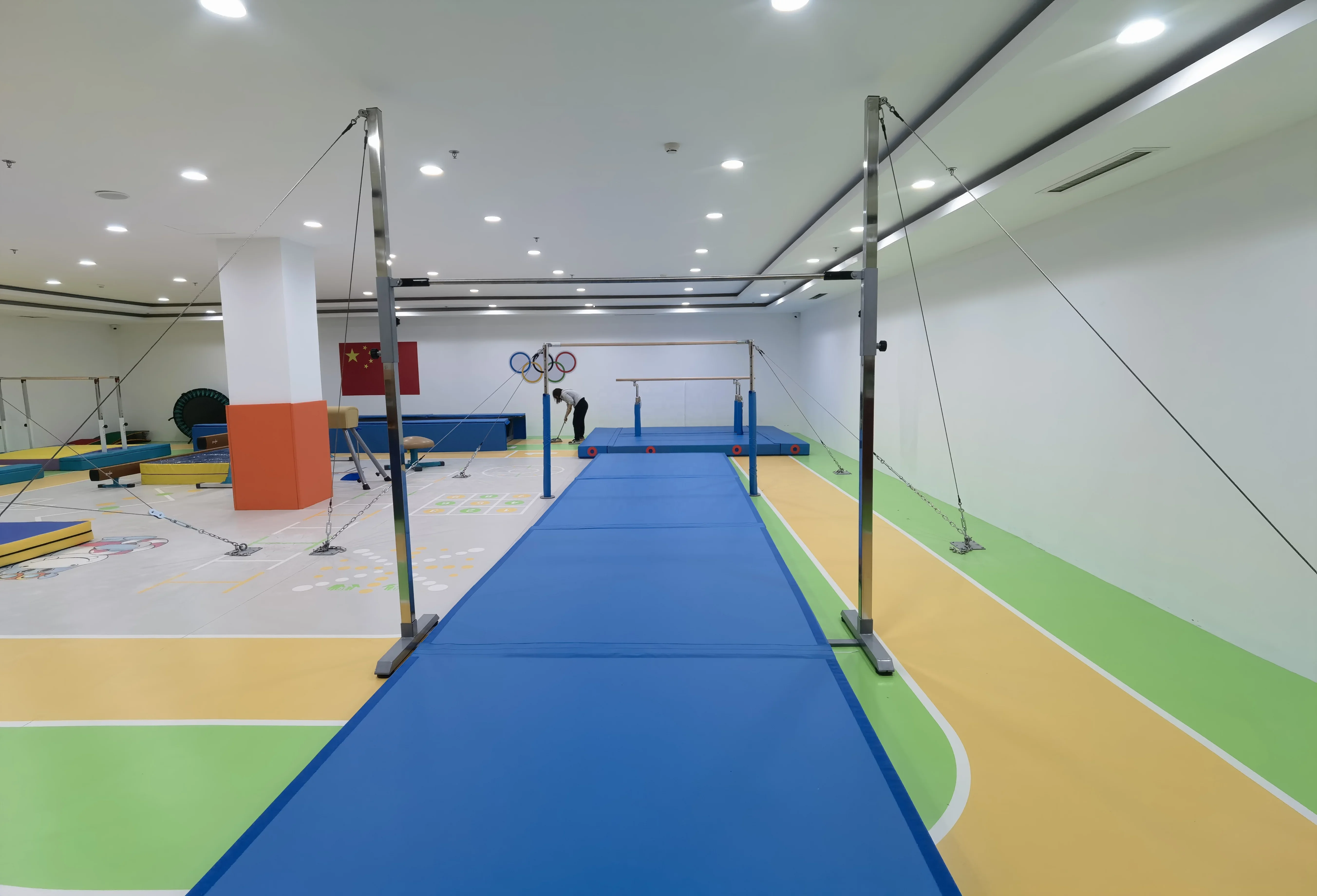 Professional multi function horizontal Bars Adjustable Height Horizontal Bar Gymnastics Equipment