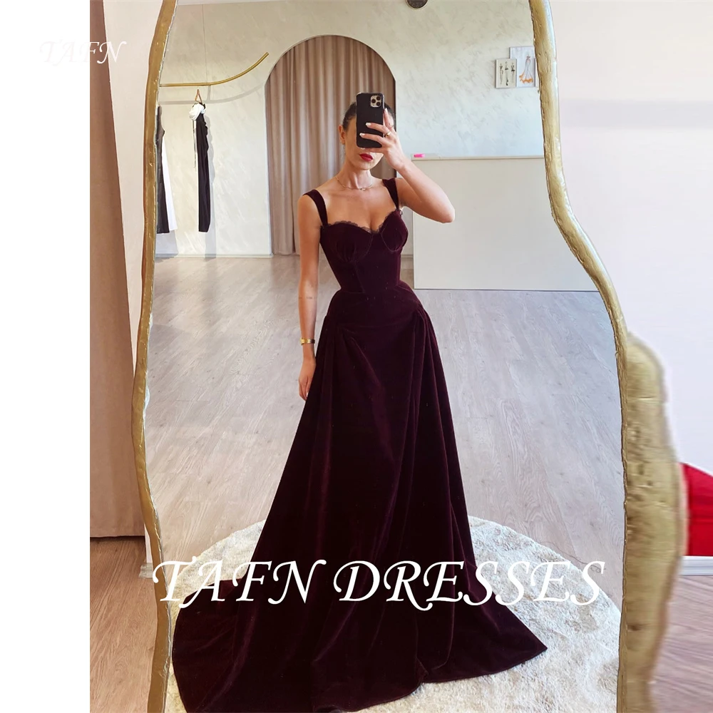 TAFN Simple Black Velvet Formal Evening Dresses Sweetheart Straps Sweep Train Wedding Party Dress Arabic Women Long Customized