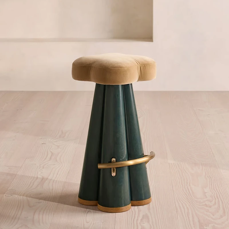Italian Light Luxury Style Modern Minimalist Solid Wood Eco-Friendly Durable Commercial Use Bar Stools Sponge Fabric Seats