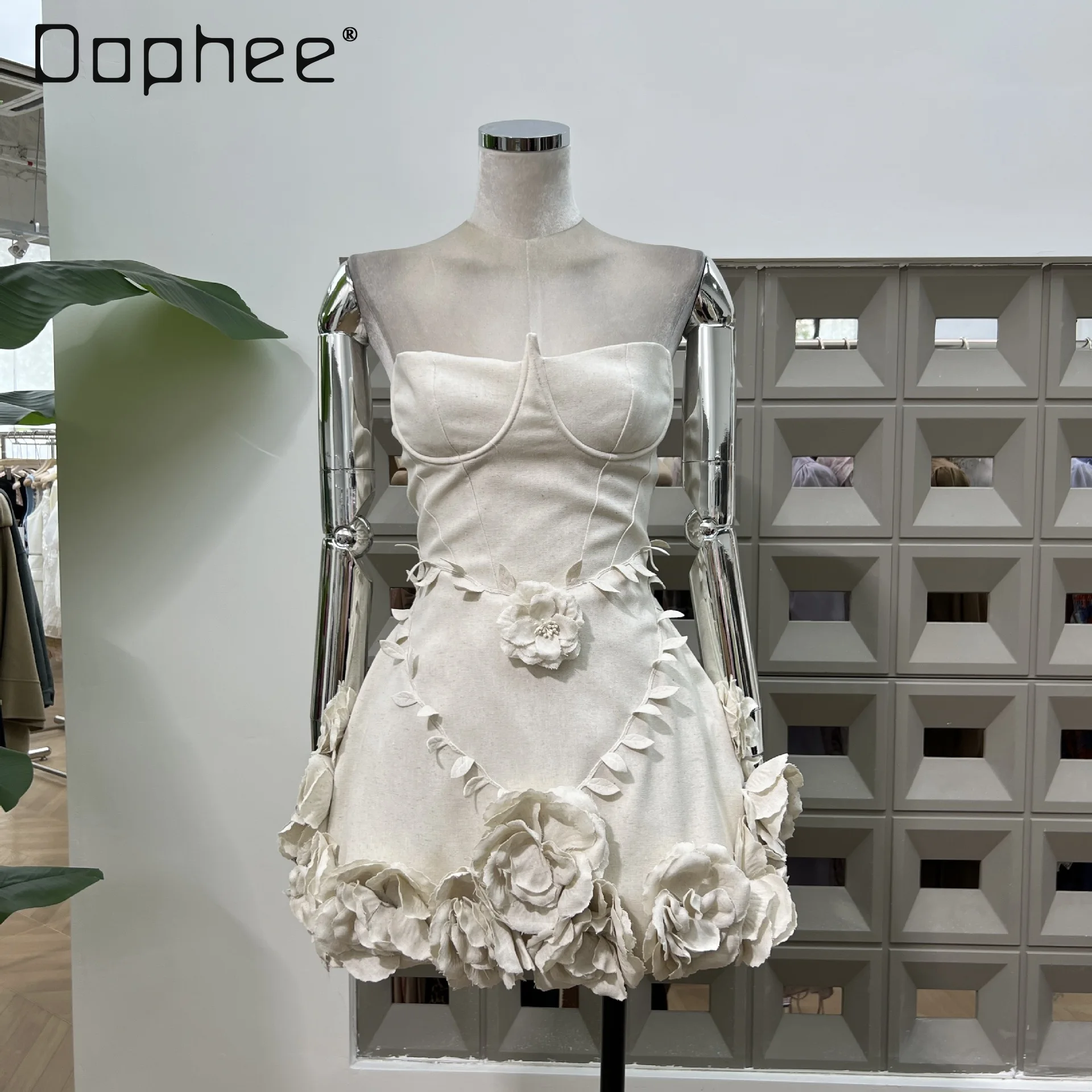 

Exquisite 3d Floral Strapless Mini Dress French High-end Evening Dresses Elegant Princess Style High-waist Slim Dress for Women