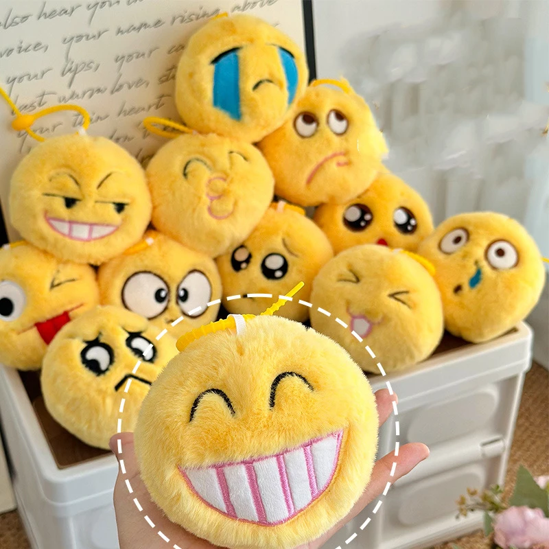 Criativo engraçado rosto emoticon pacote pingente de pelúcia chaveiro sorridente chorando rosto triste boneca uma variedade de estilos de expressão aleatória