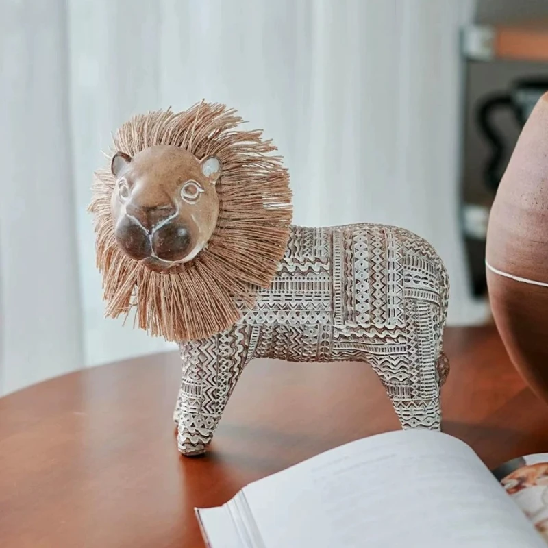 Creative Small Lion Art Figurine Niche Home Ornament For Living Room Entrance Craft Decor Housewarming Gift Home Gadget