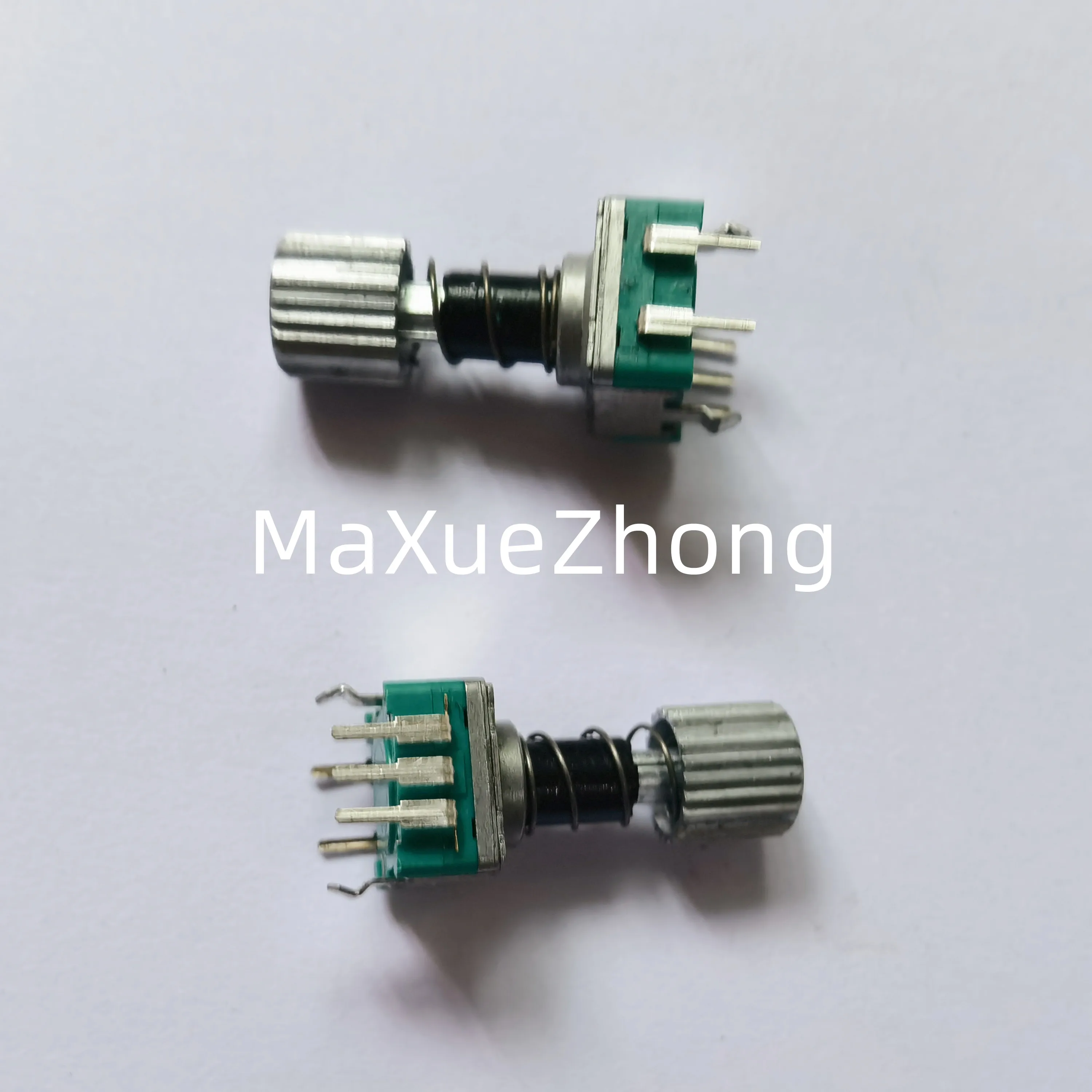 Original new 100% EC11 encoder A6 series vehicle navigation switch volume selection button EC11E152U402