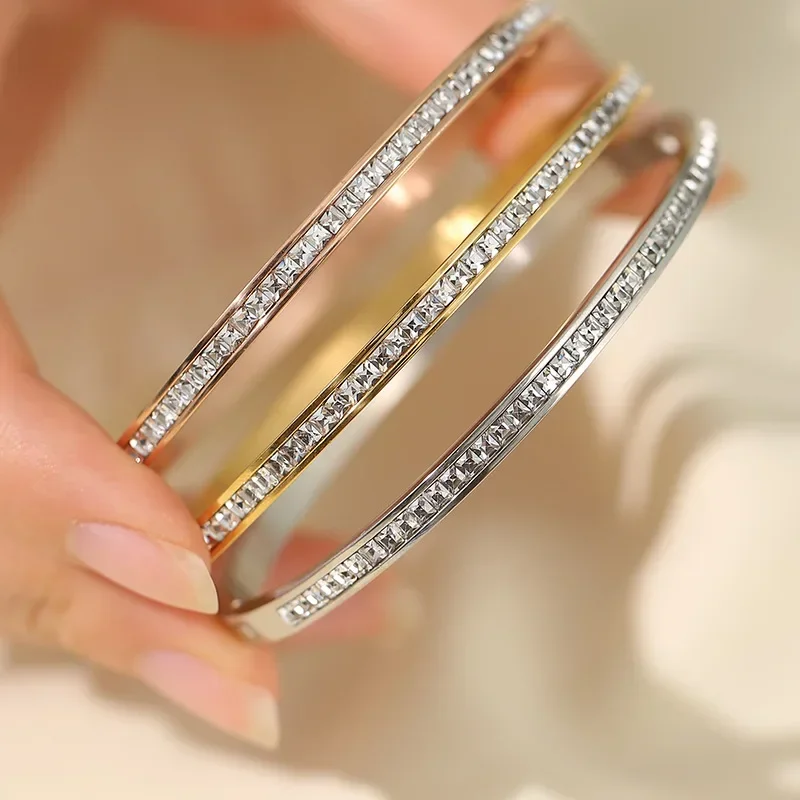 Women's Stainless Steel Bangles Full of Stars Rhinestone Bracelet Waterproof and Non-fading Can Be Opened and Easy To Wear