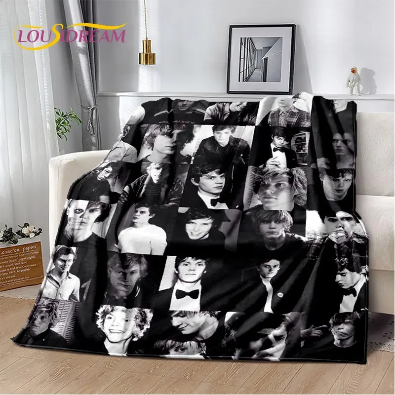 Movie TV  Actor Cute Evan Peters Soft Plush Blanket,Flannel Blanket Throw Blanket for Living Room Bedroom Bed Sofa Picnic Cover
