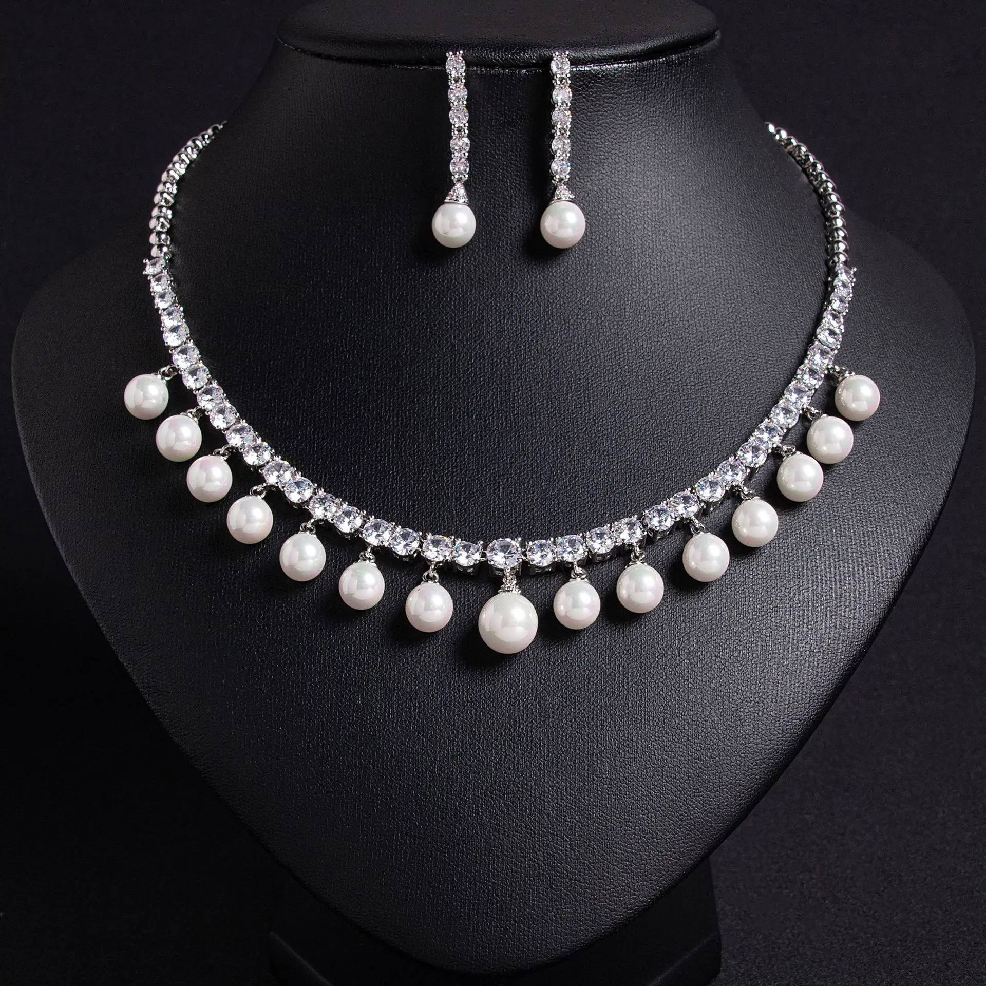 

Zircon Pearl Necklace Earrings Set Premium Light Luxury Niche Versatile Sweater Chain Collarbone Chain Wholesale