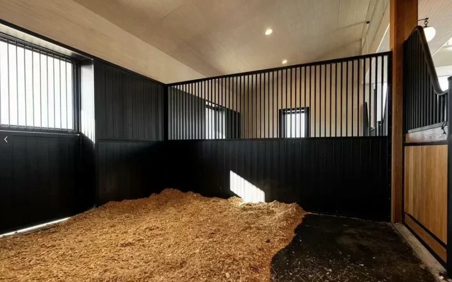 Stables made in China's strongest factories beautiful European style the latest bamboo european horse stalls