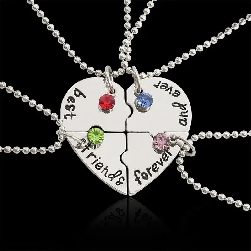 Three Sisters Crystal Heart Necklace Pendant Neck Jewelry Friendship Retro Four Sisters Family Aesthetics Female Chain Necklaces