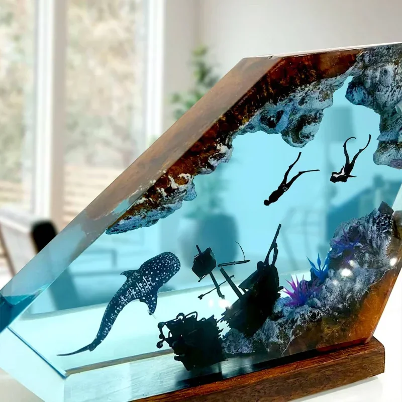 Seabed Exploration Organism Resin Table Light Creactive Art Decoration Lamp Diving Sunken Ship Theme Night Light USB Charge