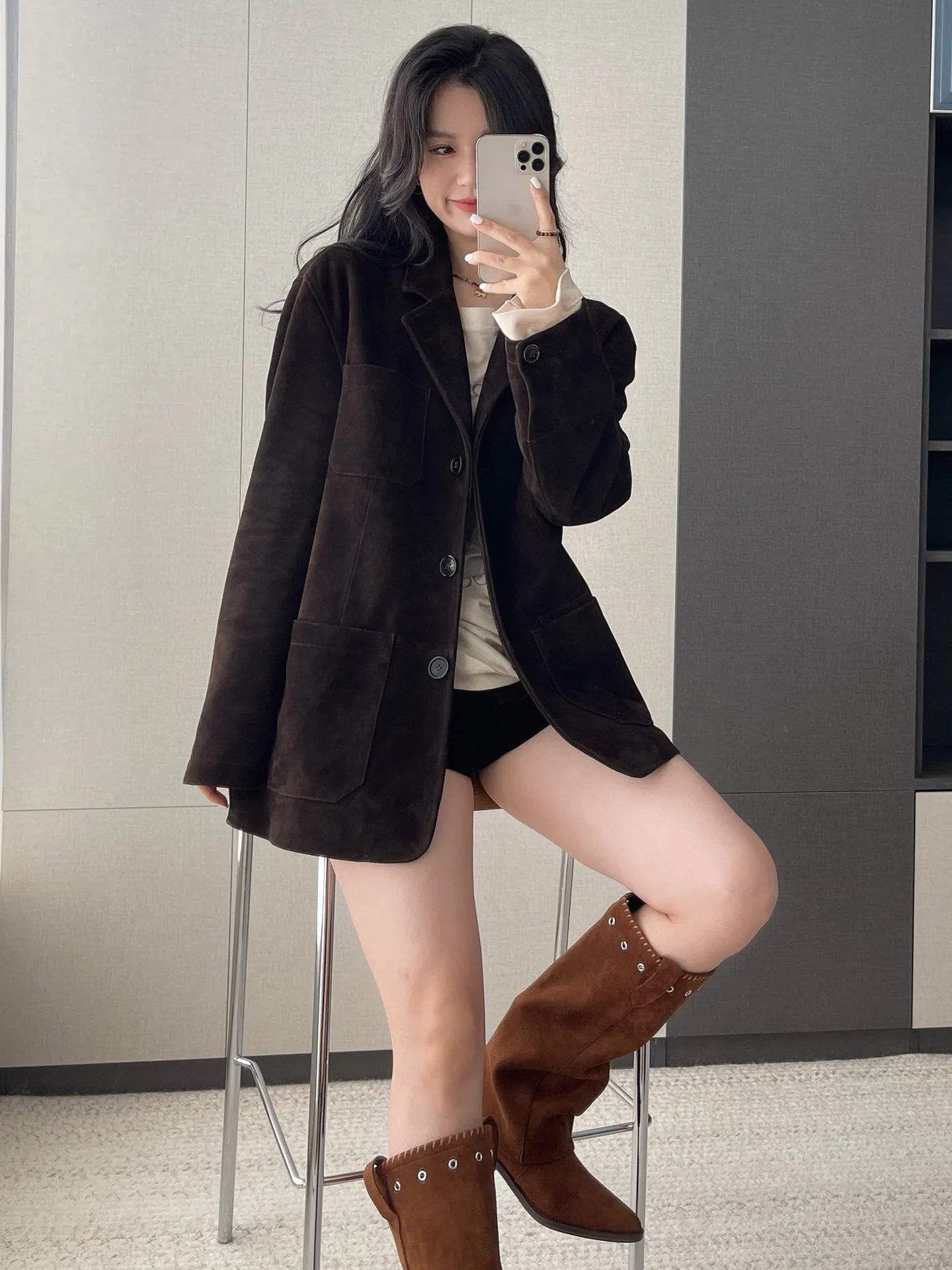 

Ретро-куртка из искусственной кожи под овчину для женщин, стильная модель 2025 года, очень красивая верхняя одежда, осенний высококачественный костюмный стиль для повседневной носки