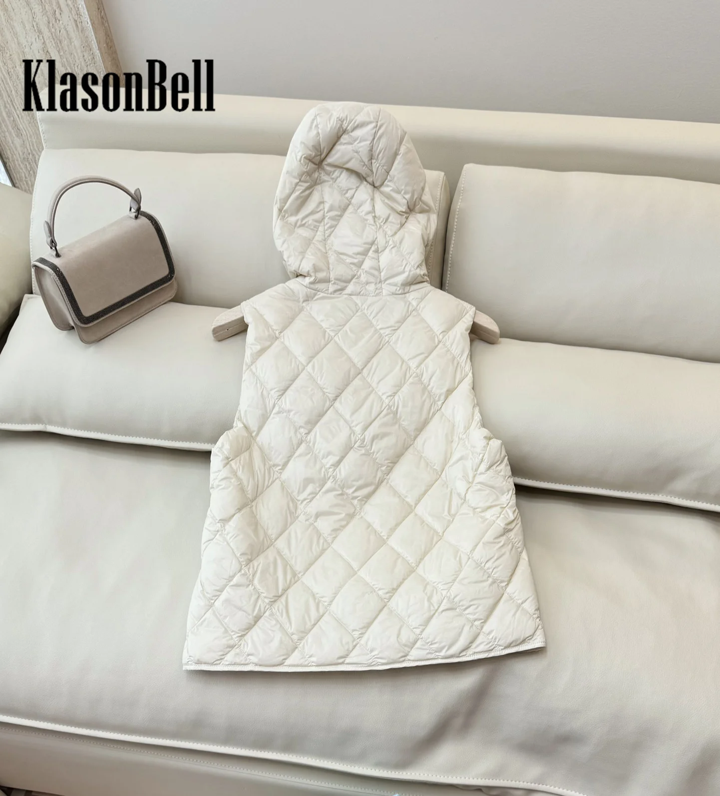 9.5 KlasonBell Women All-matches Fashion 90% White Duck Down Hooded Vest Quilted Argyle Plaid Single Breasted Short Down Vest