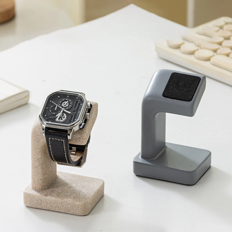 1 قطعة حامل الساعات مجوهرات رف شاشة مادة الراتنج حواف ناعمة C-نوع عالية الجودة المنظم ساعة حامل رفوف للساعة