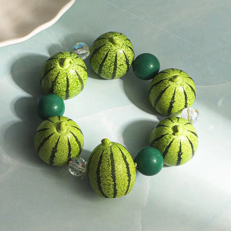 Niedliches 3D-Simulations-Harz-Frucht-Charm-Armband mit Kunstperlen- und Strassdetails für den täglichen Gebrauch, Partys und den Sommer-Strandurlaub. – Detail 5
