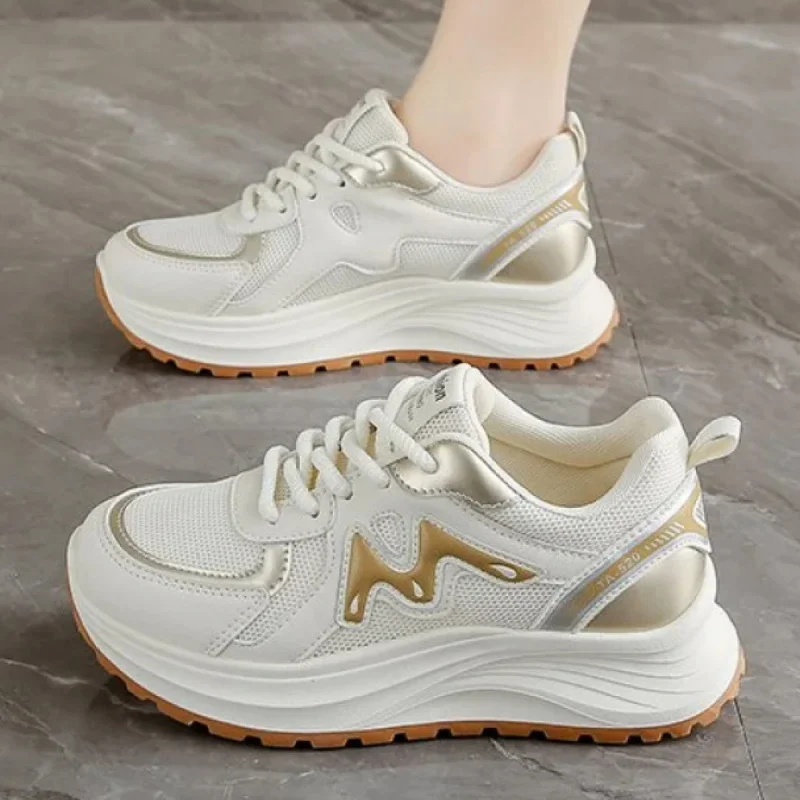 

Модные спортивные кроссовки для женщин 2026 года из искусственной кожи, водонепроницаемые, нескользящие, для активного отдыха и походов.