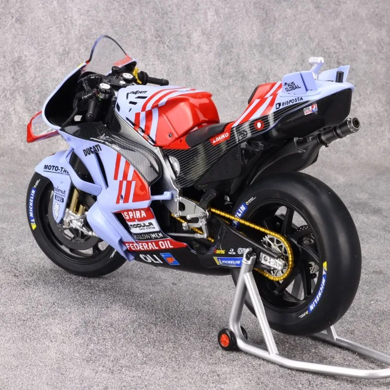 KILOWORKS 다이캐스트 1/12 스케일 Ducati 합금 모델 자동차 Ducati GP24 오토바이 놀이 차량 장난감 소년 선물 오리지널 박스
