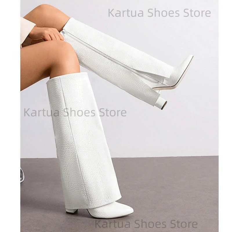 

Женские черные сапоги до колена с тиснением под крокодила, модные острые ботильоны на массивном каблуке с острым носком, вечерние ночные платья, женская обувь