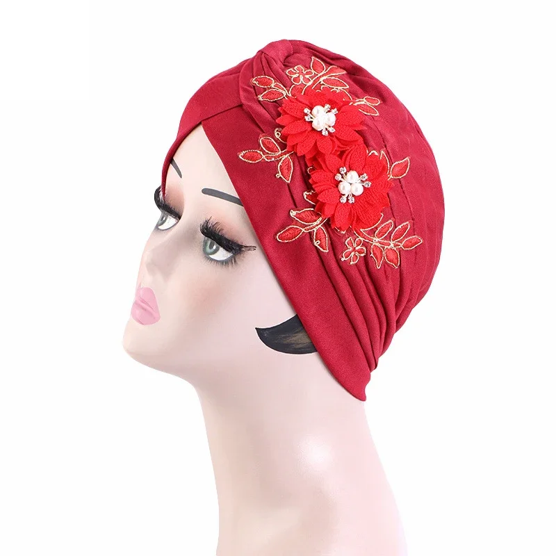 

Новинка 2025 года, элегантный женский тюрбан с жемчугом и цветком, мусульманский хиджаб, платок, шапки, плиссированный тюрбан с рюшами, химиотерапевтическая шапка, свадебная шапка