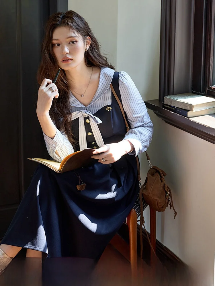 

Elegant plus Size Women's Dress Autumn New Style College Style Fake Two-Piece Long Dress Casual round Neck Long Sleeve A-Line...