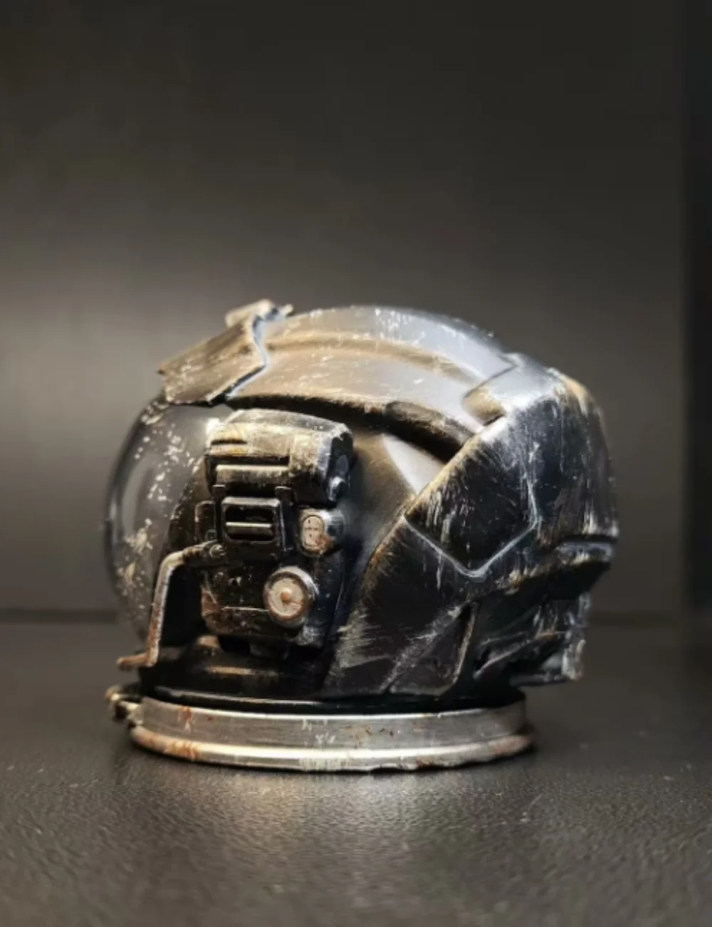 Modello di casco e guanti da astronauta nero da soldato in scala 1/6 per action figure da 12 pollici