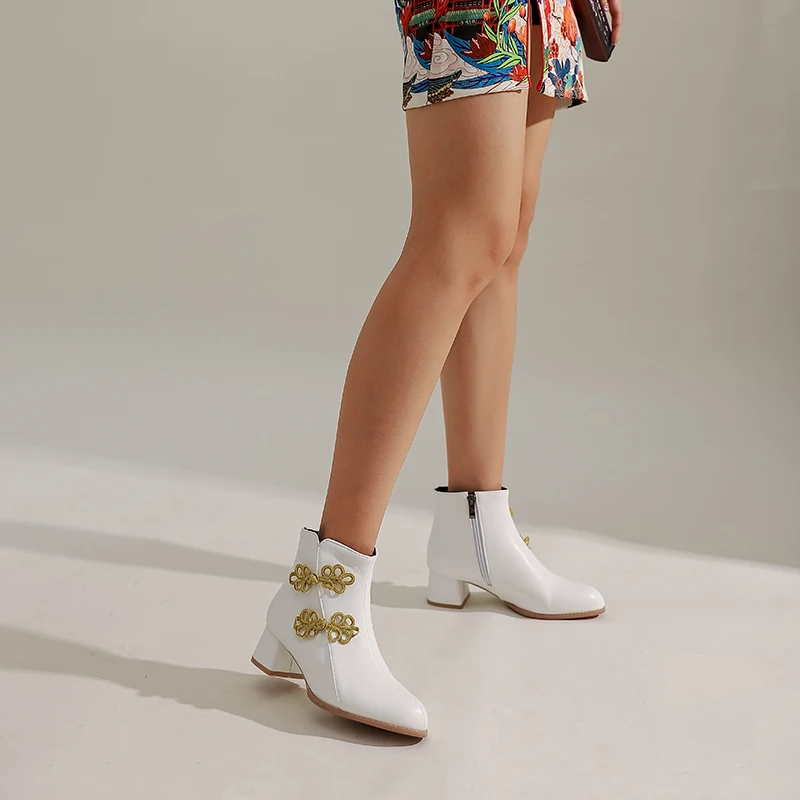 Mid-heeled short boots for women 2024 spring & fall new black round-toe single boots oversized Chinese knot size 52 size 13 14