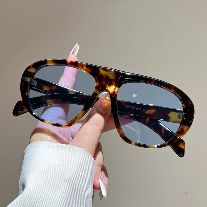 KAMMPT Übergroße Piloten-Sonnenbrille für Herren, Modische Candy-Color-Rahmen, Outdoor Casual Shades für Damen, Trendiges Markendesign, Dekorative Sonnenbrillen