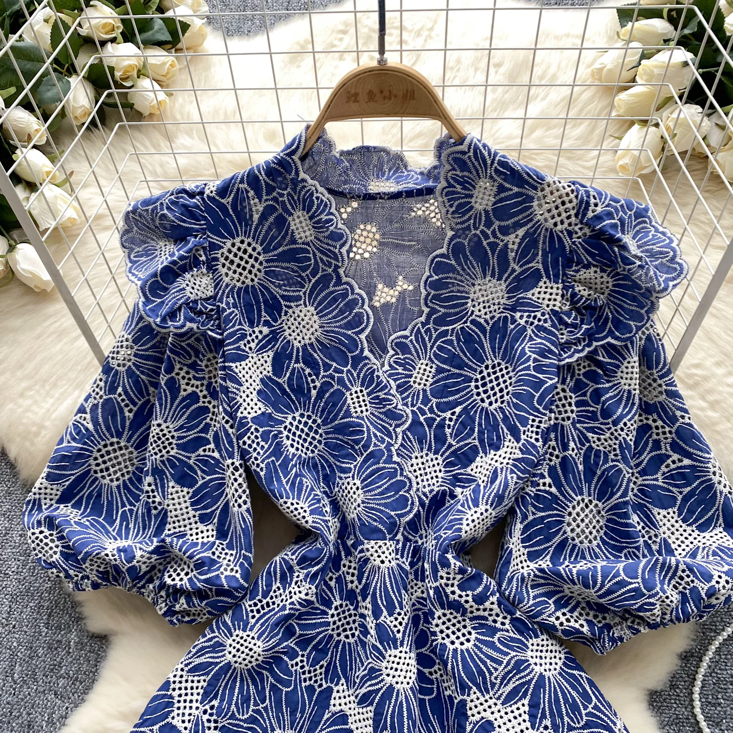 Retro v neck embroidery Lantern Sleeve print Elegant summer  Dress A-line Flare Sleeve Vacation print Women dresses