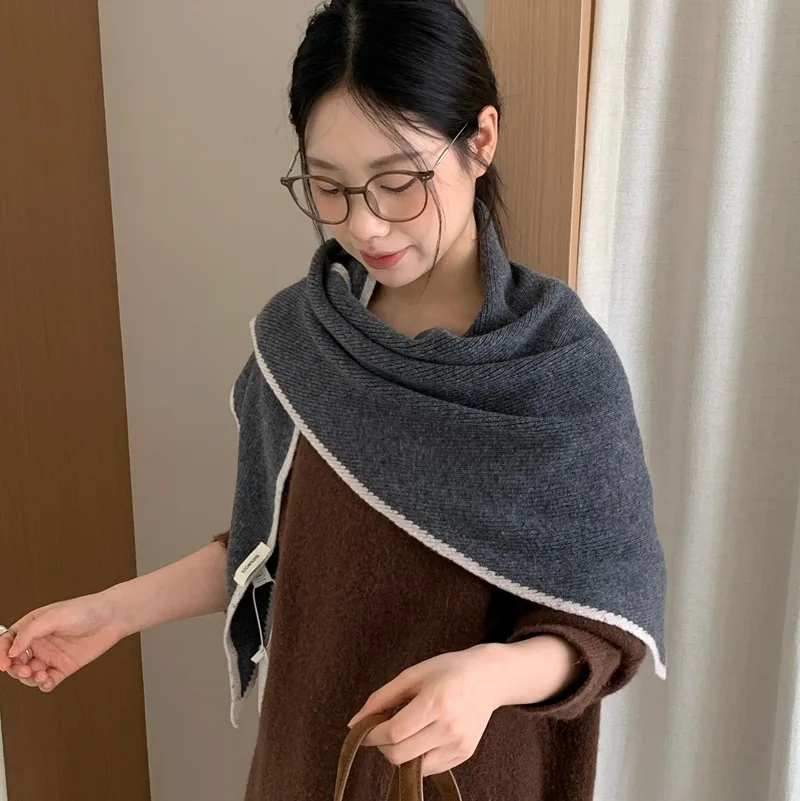 100% Wool Pure Wool High-end Small Fragrance Outer Triangle Scarf Shawl Women's Autumn and Winter Solid Color Wool Scarf