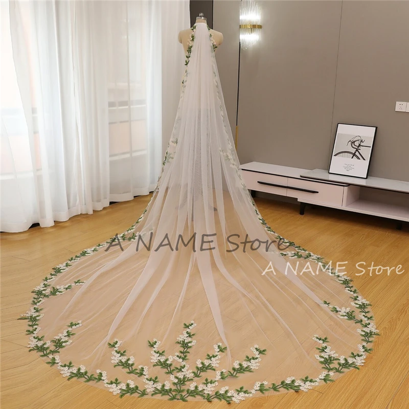 

Floral Green Leaves Bridal Veils With Comb Tulle White Ivory Yellow Embroidered Lace Flowers Edge Luxury Cathedral Leaf Brides