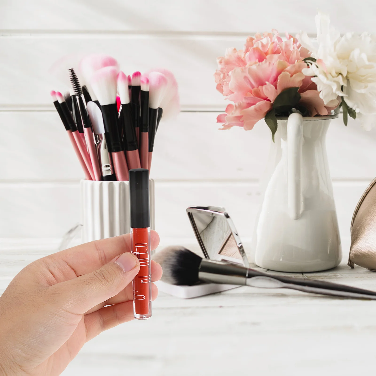 

6Pcs Lip Gloss Set Bright Long Lasting Matte Finish Fine Texture Student Friendly Shades Easy Application Portable Design