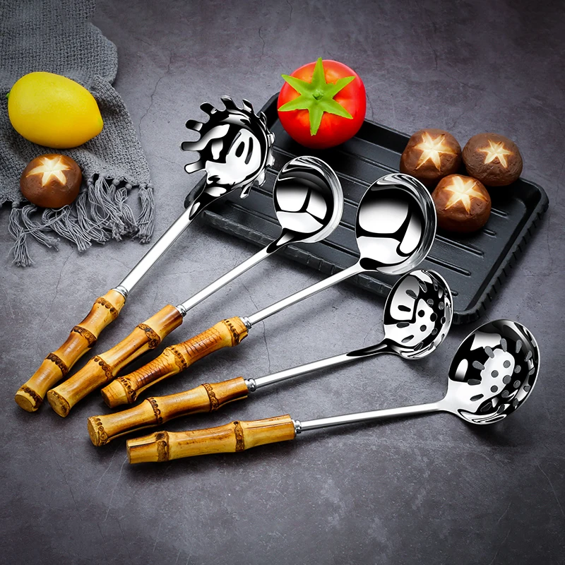 Cuchara Coladora de Acero Inoxidable 304, Cuchara para Fideos, Colador Práctico para Pasta, Cuchara para Sopa con Mango de Bambú, Accesorios de Cocina