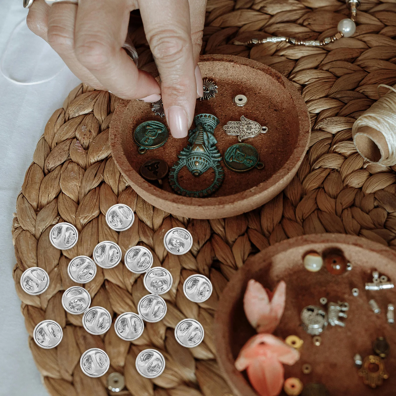 

50pcs Metal Butterfly Cap Pin Backings for Enamel Badges Insignia Clutch Jewelry Parts Accessories Uniform Pin Badge