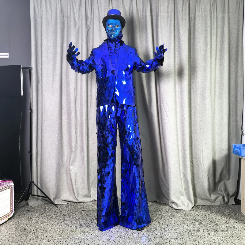 

Mirror man costume on stiltscosplayRed high-heeled costume with lenses, blue mirrored stage outfit for men and women