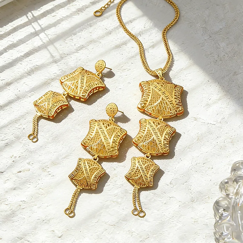 

French Italy Luxury Gold Plated Carving Design Necklace Earrings Set for Women Gold Color Charms Jewelry Gift for Party Wedding