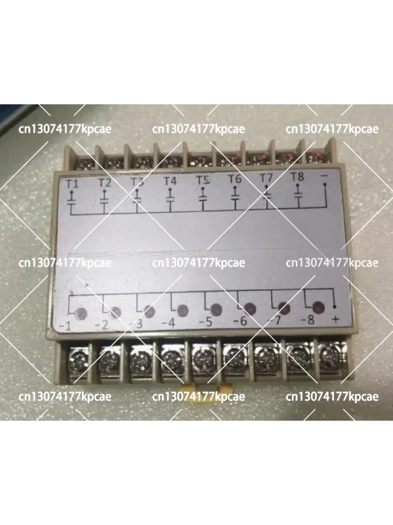 8-Channel DC-DC Solid State Relay Module, 5A Control Current, 24V DC Input & Output