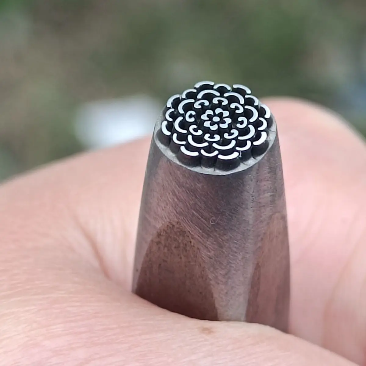 Jewelry Stamps, Multi-Layer Petal Steel Stamps, Gold and Silver Bracelet and Pendant Chiseling Molds, Gold-Beating Tools