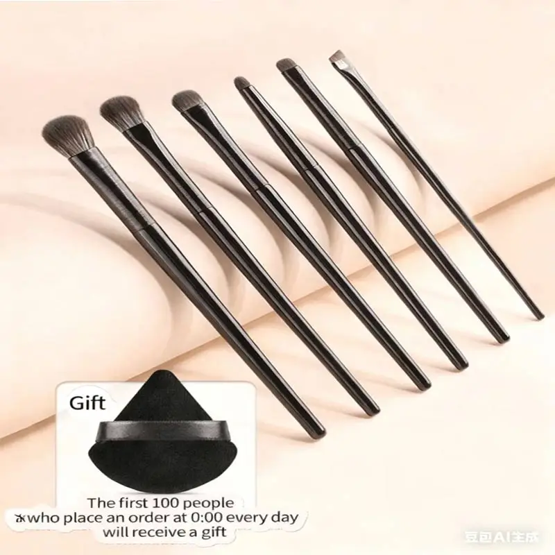 7pcs Makeup Brush Set, +1pcs Triangular Powder Puff Soft and Skin Friendly Makeup Tool, Easy to Carry Travel Makeup Set