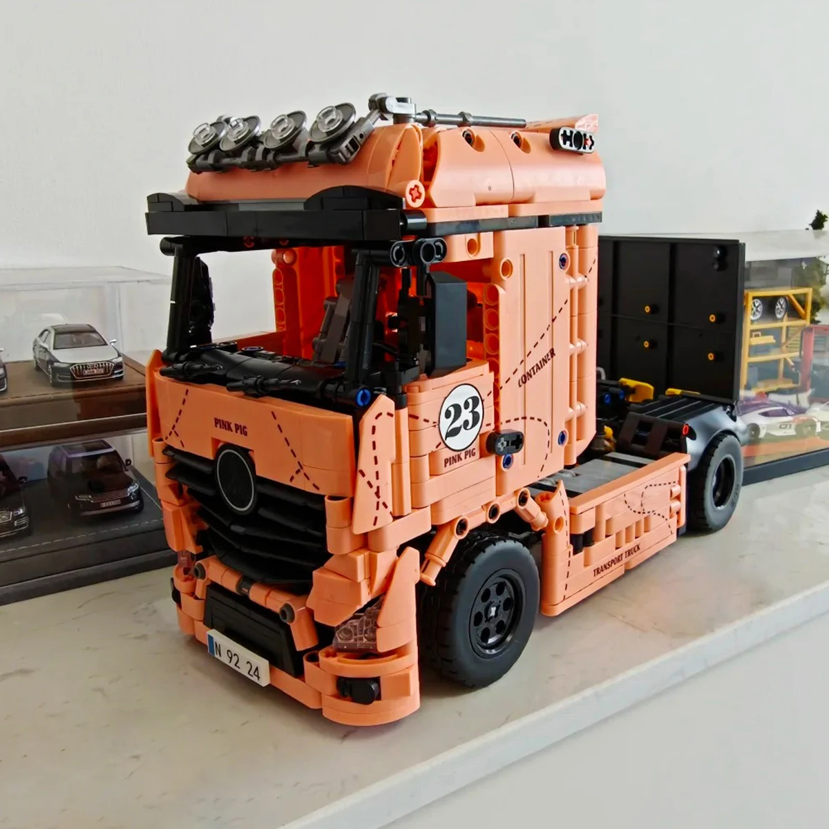 Technical Series Pink Pig Truck Building Block City Transport Vehicle Car Model Bricks Toys For Kid Birthday Gift MOC 1296PCS