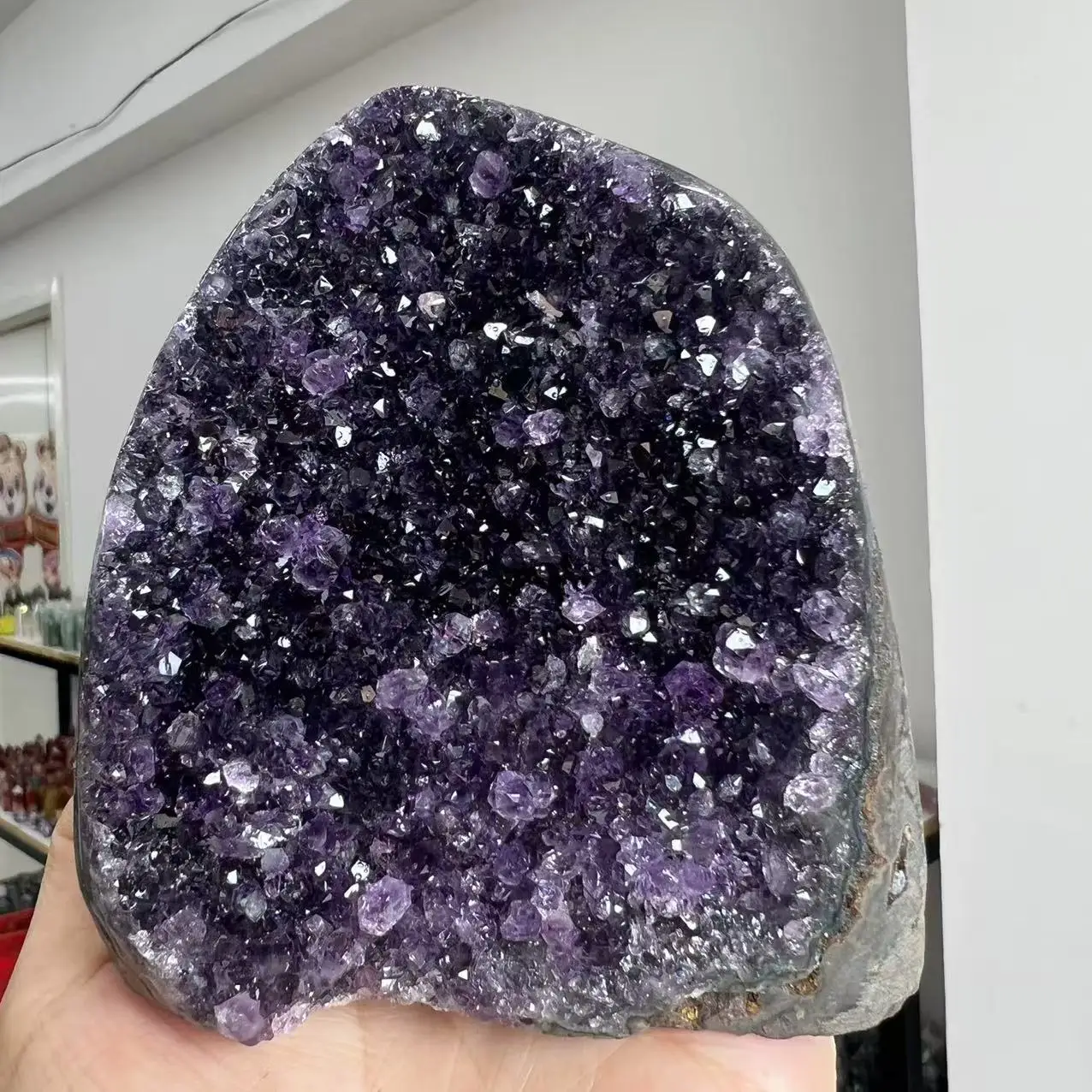 

690g 9cm Natural Uruguay Dream Amethyst Quartz Crystal Cluster stand
