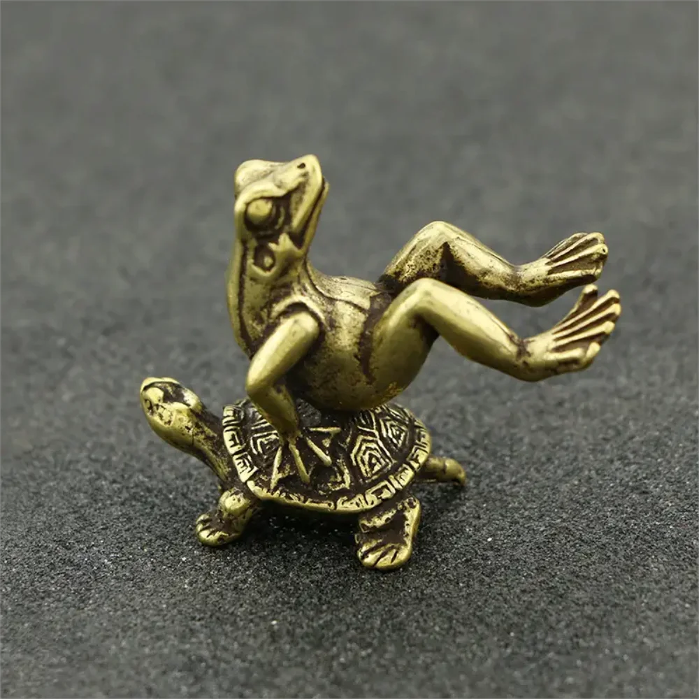 Vintage-Schildkröten- und Froschfigur aus Messing – handgefertigte Schreibtischdekoration aus massivem Kupfer, perfekt für Zuhause, Büro, Urlaubsdekorationsspielzeug – Detail 3