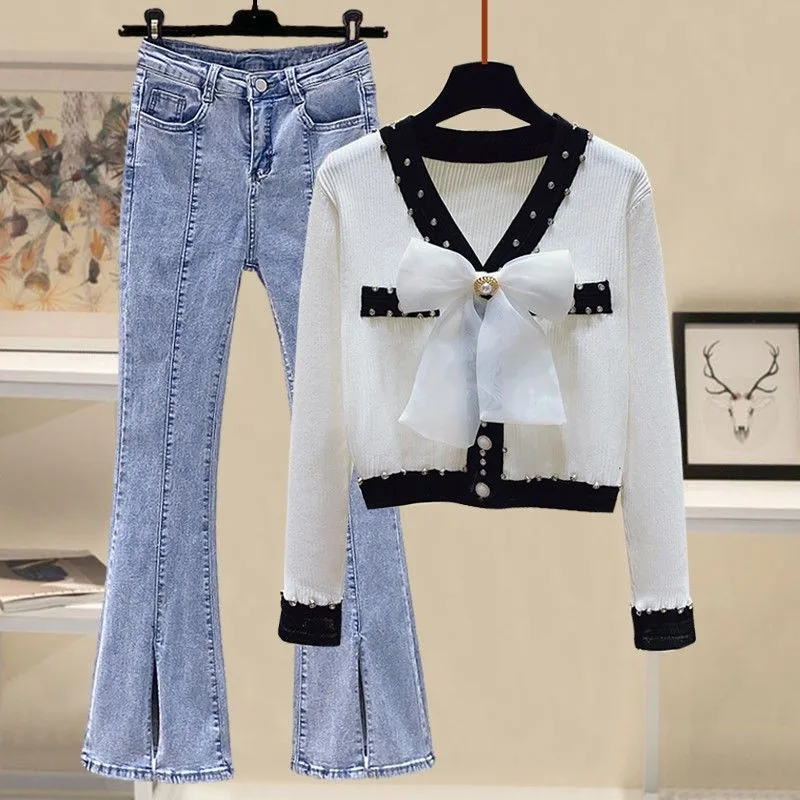 Autumn and Winter New Women's Set V-neck Elastic Knitted Sweater+High Waist Slimming Fashion Jeans Two Piece Set