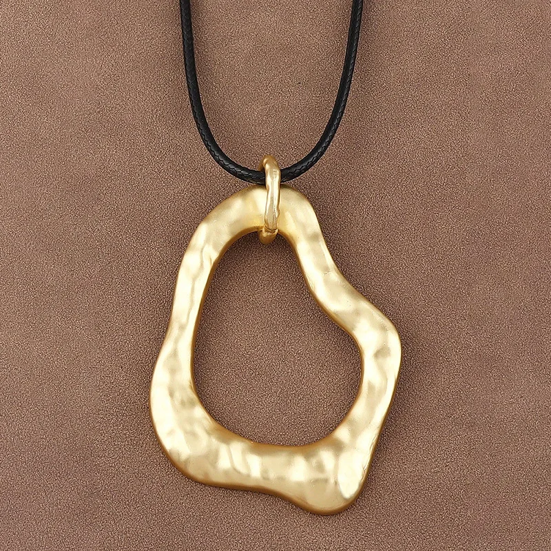 1 x Matte Gold Color Fishbone/Spiral/Medallion Shape Charm Pendant Long Wax Rope Chain Necklace Fashion Jewellery Accessories