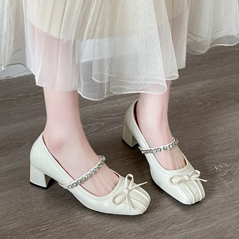 الفرنسية الرجعية ماري جين أحذية امرأة البيج أنيقة امرأة أحذية بكعب الراحة تنوعا Bowknot حذا فردي للسيدات النساء chaussure فام
