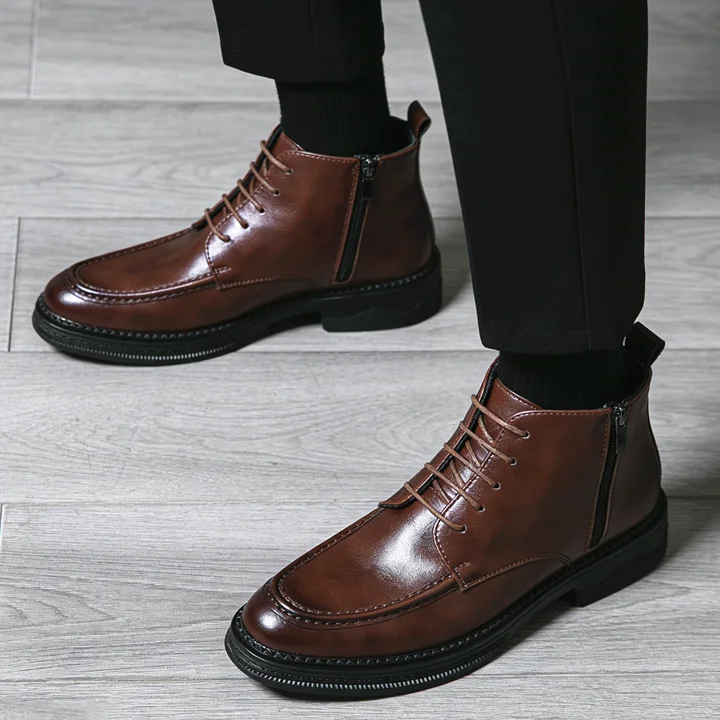 

Новые мужские кожаные ботинки 2026 года: остроносые, на шнуровке, с молнией, повседневные высокие кеды, с пряжками